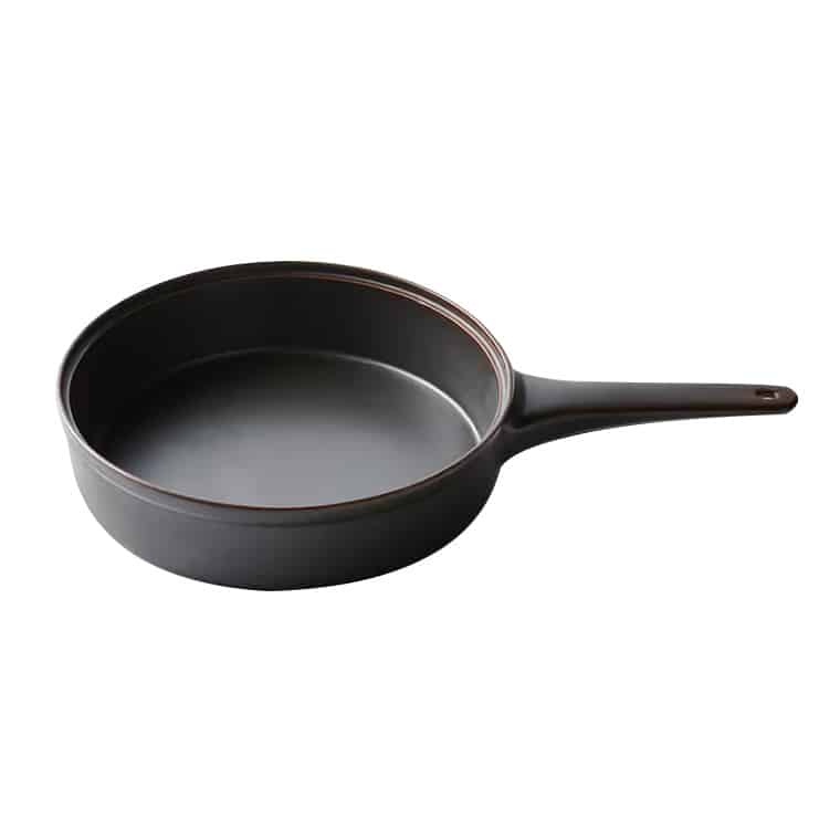 送料無料 ダッチオーブン 無水調理鍋 リロ lilo table skillet / テーブル スキレット 内祝い お返し 軽量 無水調理 キャンプ アウトドア キャンプ ソロキャンプ フライパン 耐熱陶器 陶磁器製 直火 電子レンジ可 オーブン可 食洗機可 ギフト 贈答品 gws